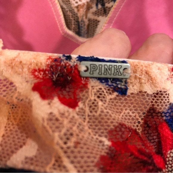 𝅺pink Victoria’s Secret lace and mesh floral print underwire bralette.  Size S - Picture 3 of 7